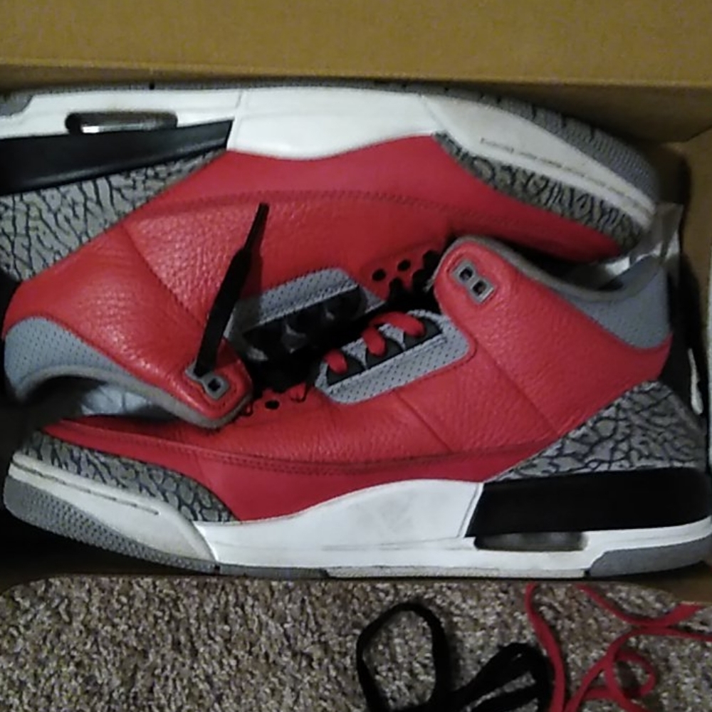 Jordan retro 3s
